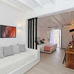 Villa Angelika/Pink Pelikan By The Beach
