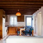 Villa Pleiades