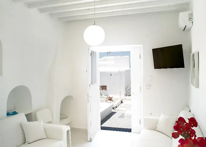 Chora House