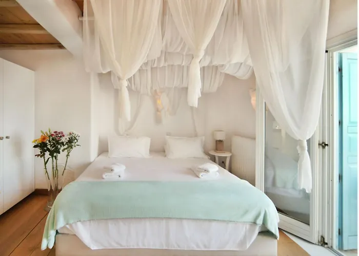 Super Deluxe Mykonos Villa Villa Celestial Vista 11 Bedrooms 2 Private Infinity Pools Helipad Kastro