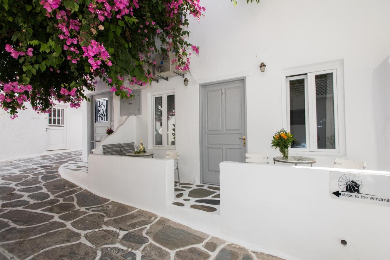 Lirous * Mykonos Town