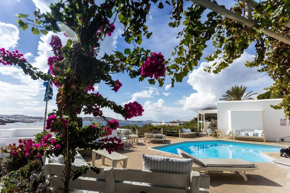 Rhenia Mykonos Town