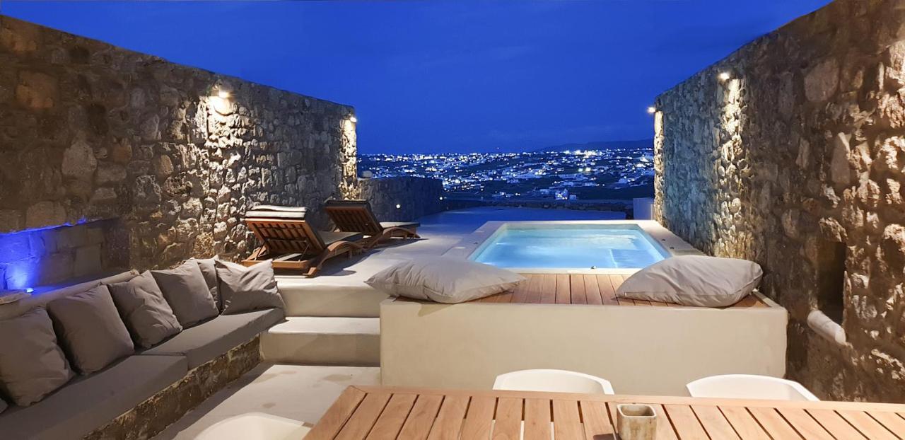 Mykonos Actor's Villa. 2 Bdrs, Private Mini-pool Mykonos Town