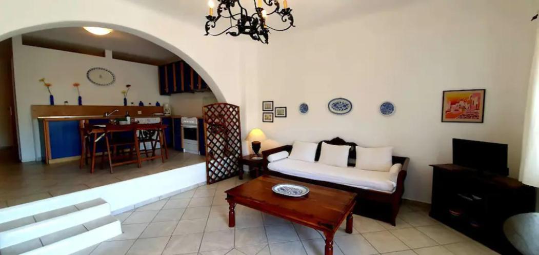 Mykonos Heritage #1 *