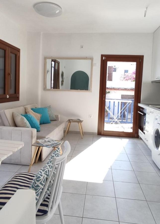 Olive Tree, 2brm With Pool