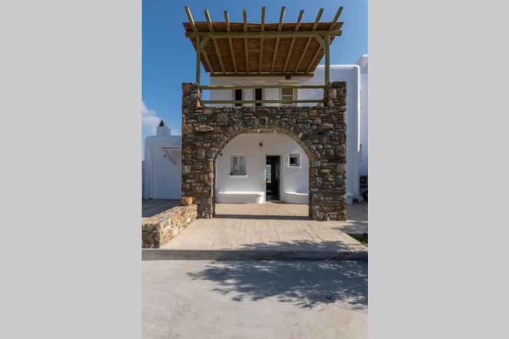 Pousada Ryakia Villa, 5 Min Away From Super Paradise Mykonos Town