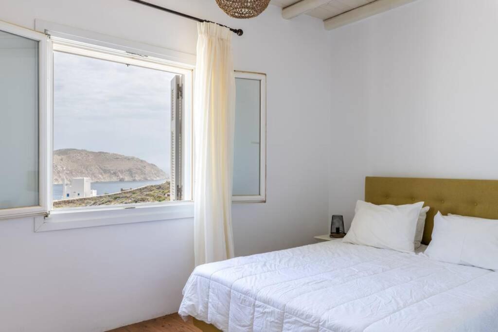 Ryakia Villa, 5 Min Away From Super Paradise Pousada *