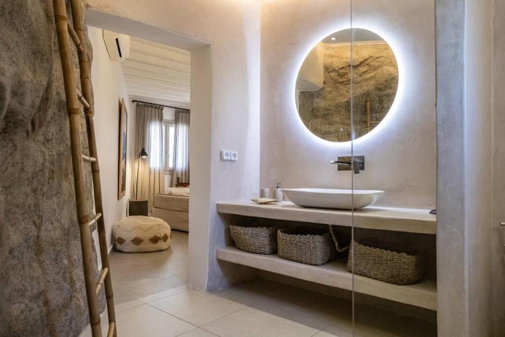Paraga Villa *
