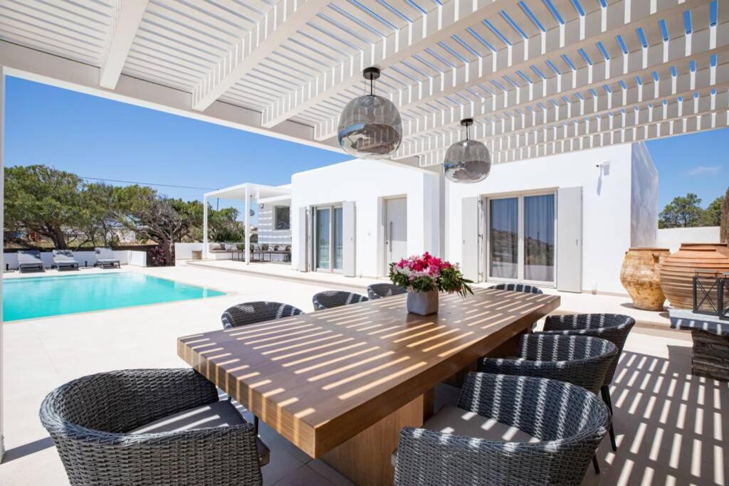 Paraga Villa