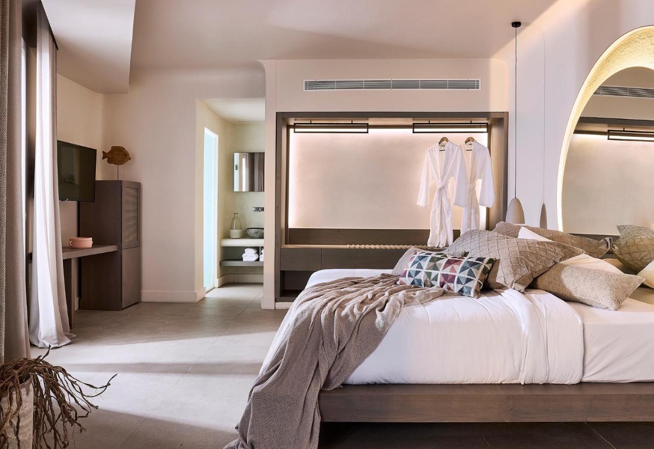 Amazon Mykonos & Hotel Mykonos Town