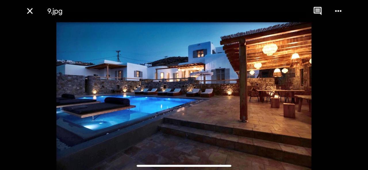 Villa Sapphire Black