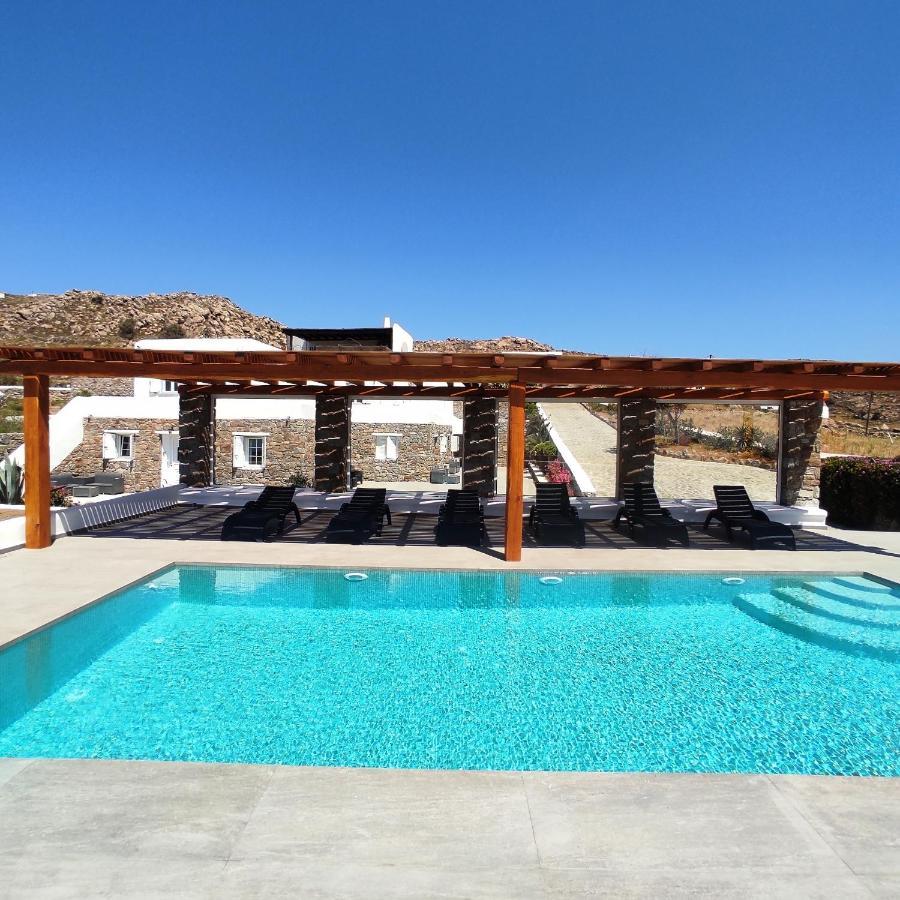 Avalon Cosy Emerald, Ivory With Shared Swimming Pool Apartment