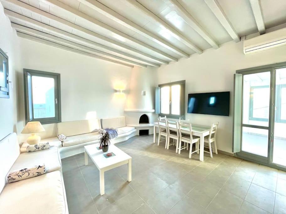 Holiday home Lalu Mykonos - Sunset - 3 Ensuite Br, 140sqm, 2022 Renovated *