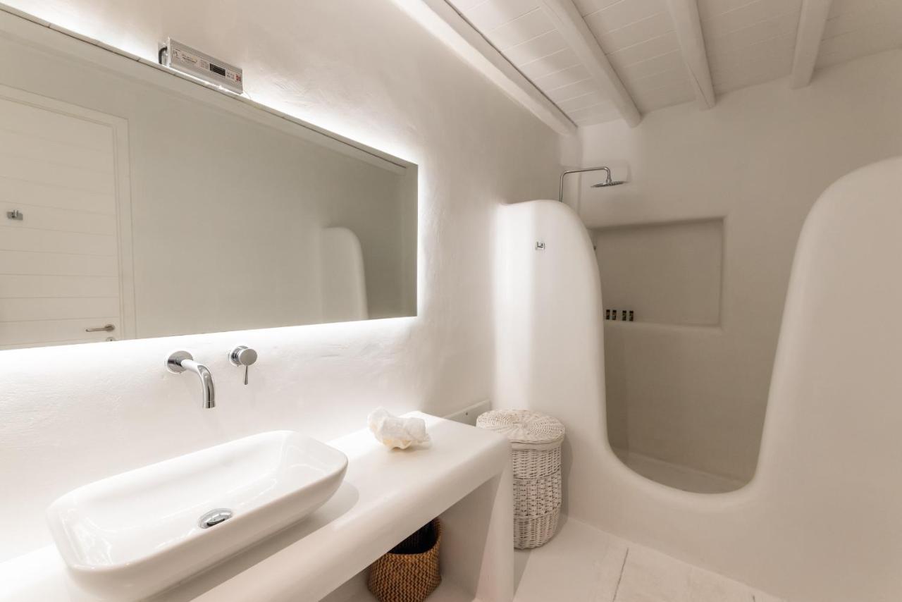 Leda Mykonos