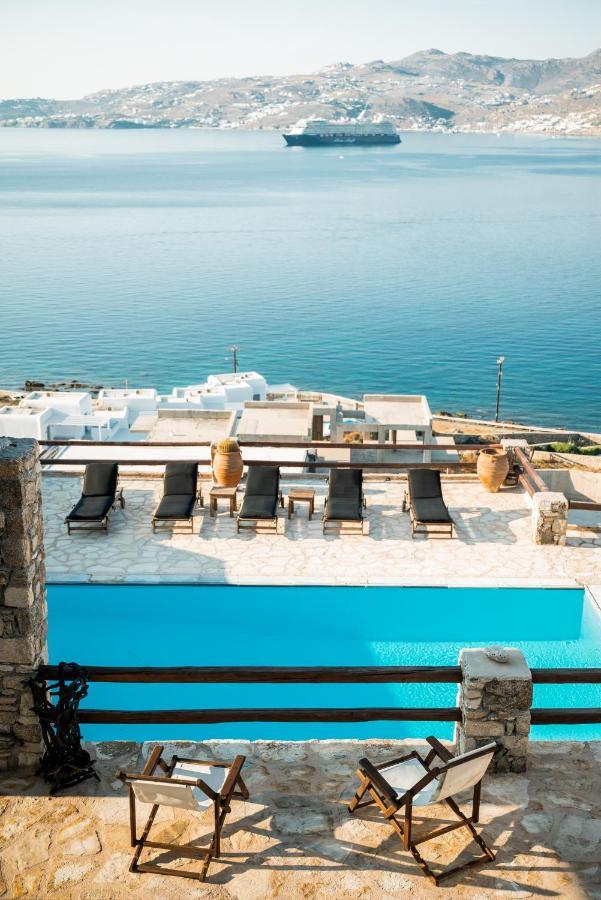 Of Memories * Glastros (Mykonos)