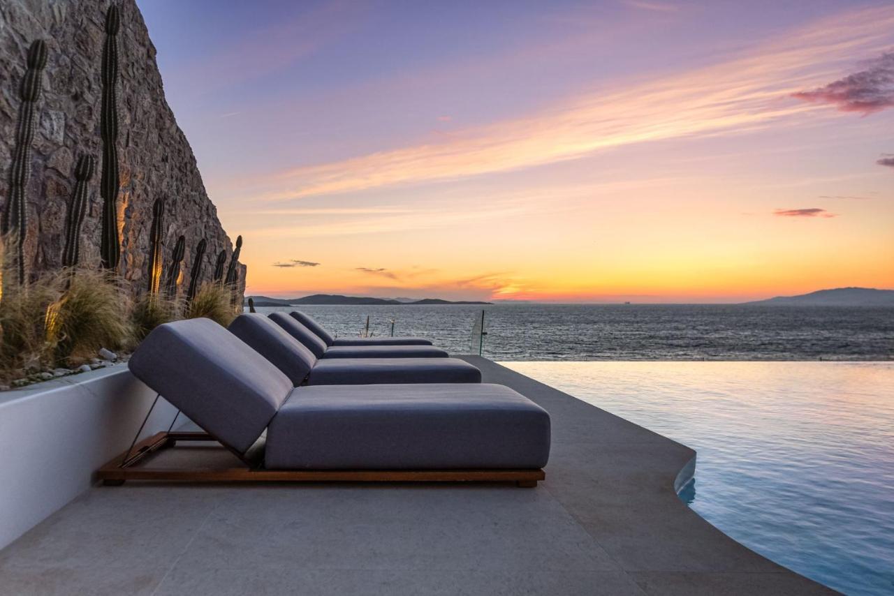 Santa Esmeralda Mykonos *