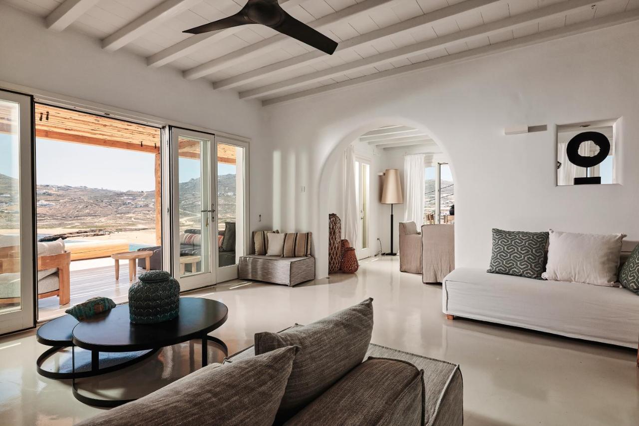 Barbarossa - Elegant Beachfront Retreat With Heated Pool & Outdoor Gym
