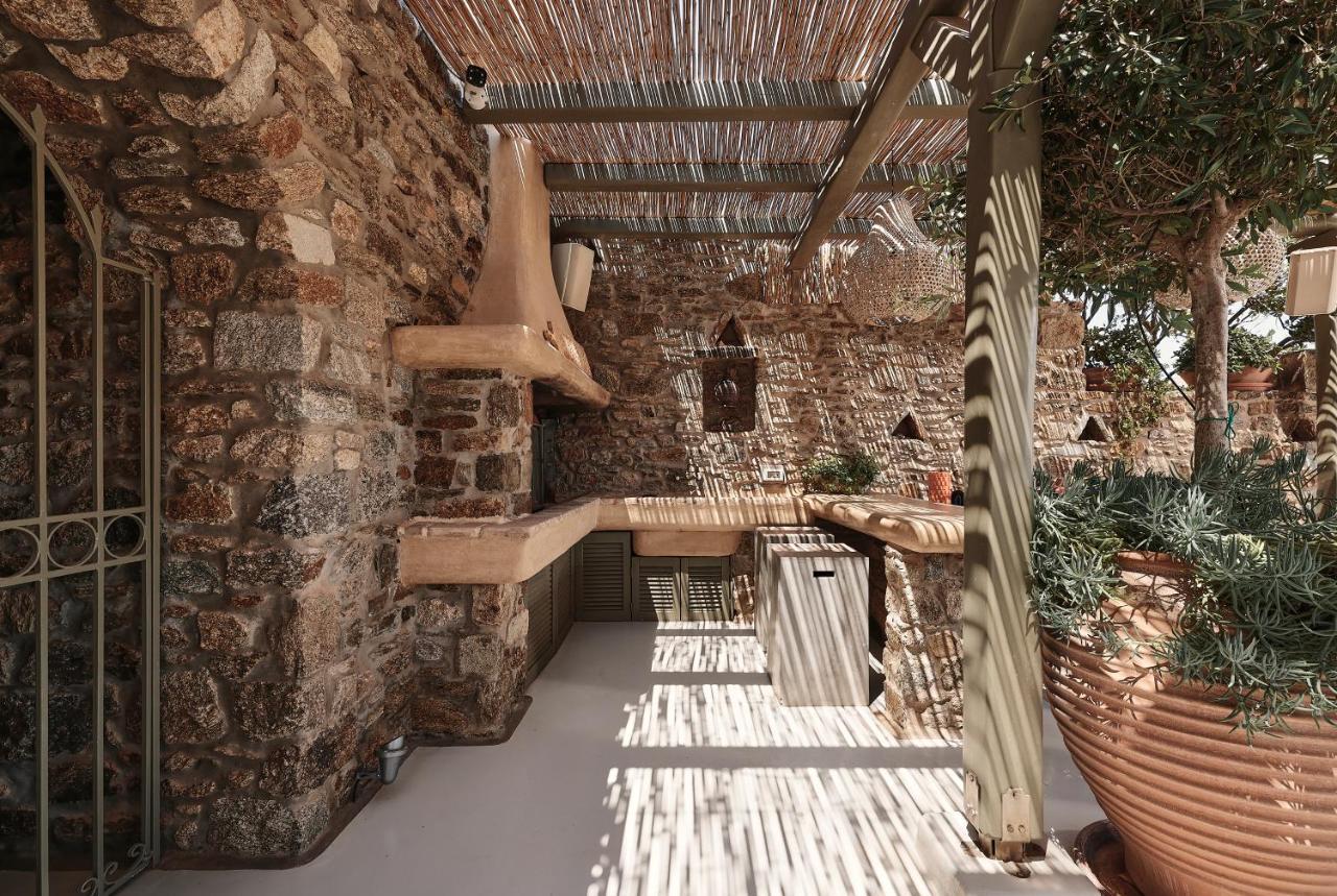 Barbarossa - Elegant Beachfront Retreat With Heated Pool & Outdoor Gym Villa *