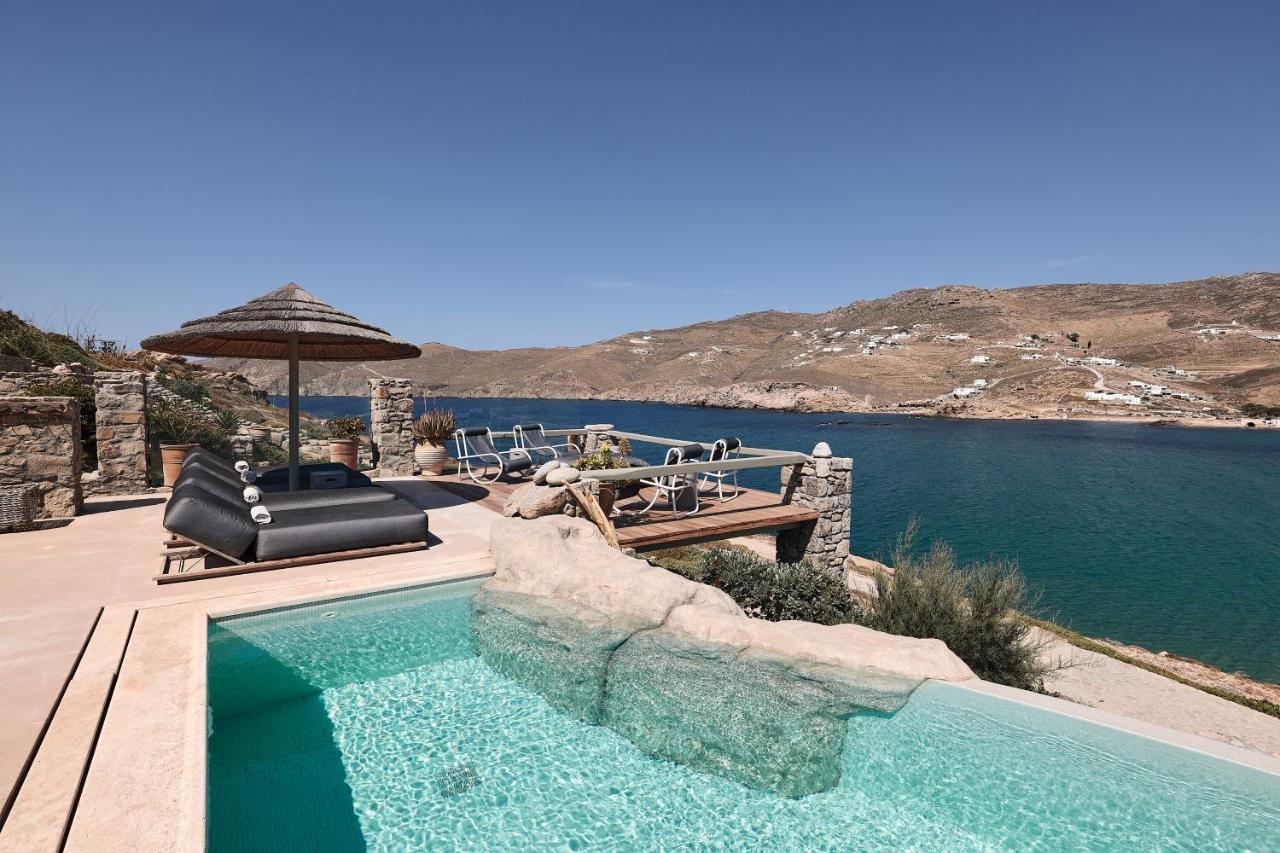Villa Barbarossa - Elegant Beachfront Retreat With Heated Pool & Outdoor Gym *