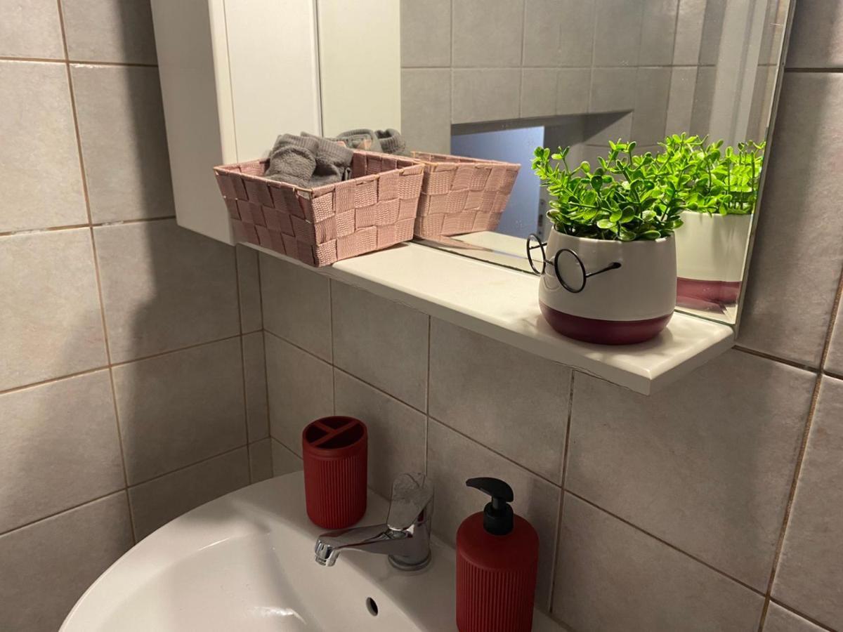Nanas Apartment