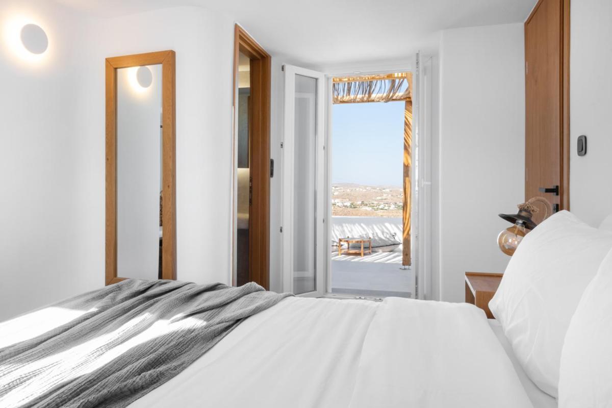Saint L Heated Pool Sunset Villa- Three Bedrooms Mykonos Town