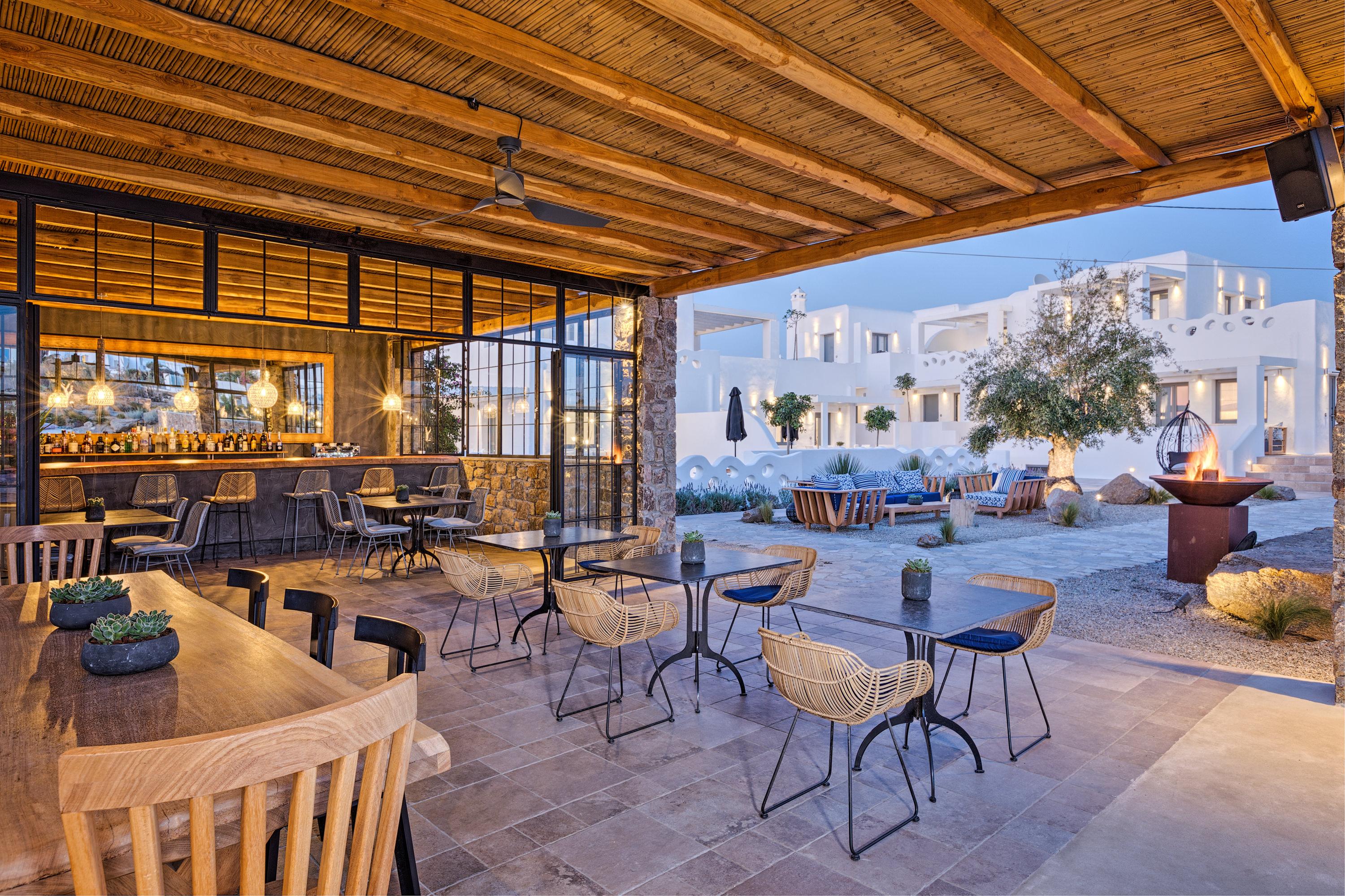Portes & Mykonos Hotel 4*