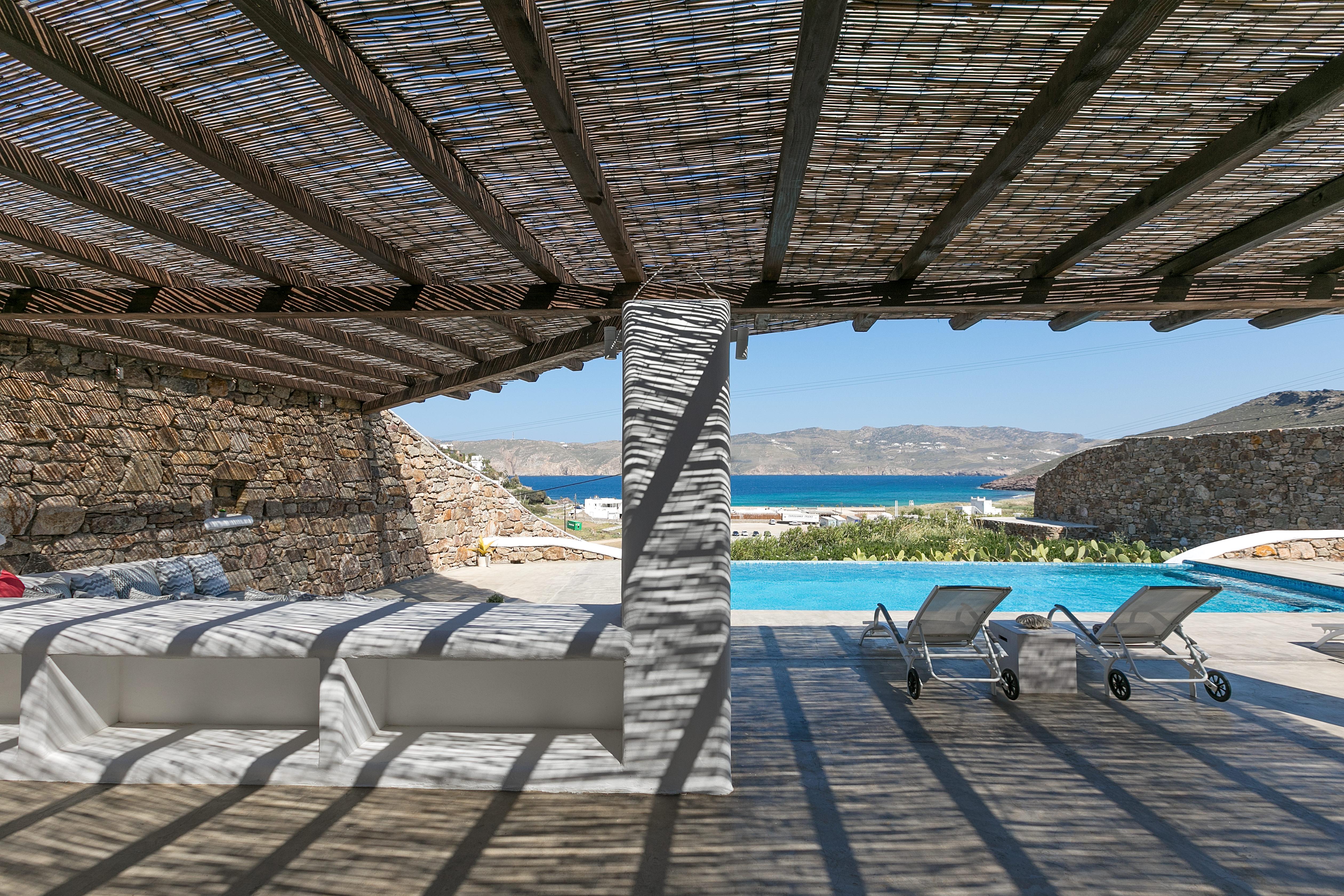 Mykonos Panormos Luxurious Villa *