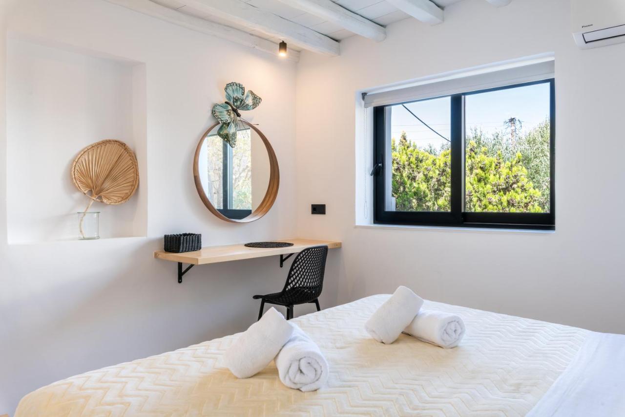 Yalos Mykonos 4 Bedroom Luxury House 5 Minute From Ornos W Sea & Sunset View Ferienhaus Mykonos Town