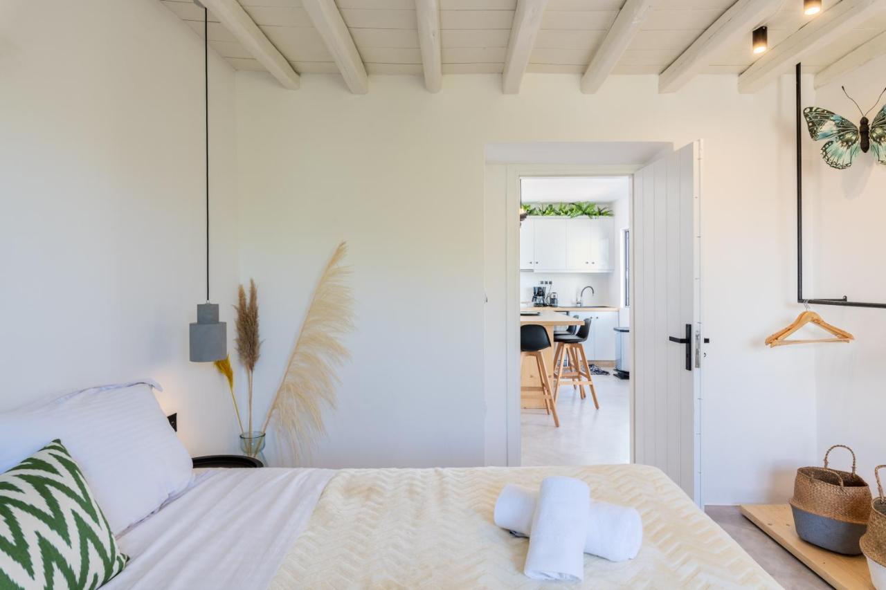 Yalos Mykonos 4 Bedroom Luxury House 5 Minute From Ornos W Sea & Sunset View