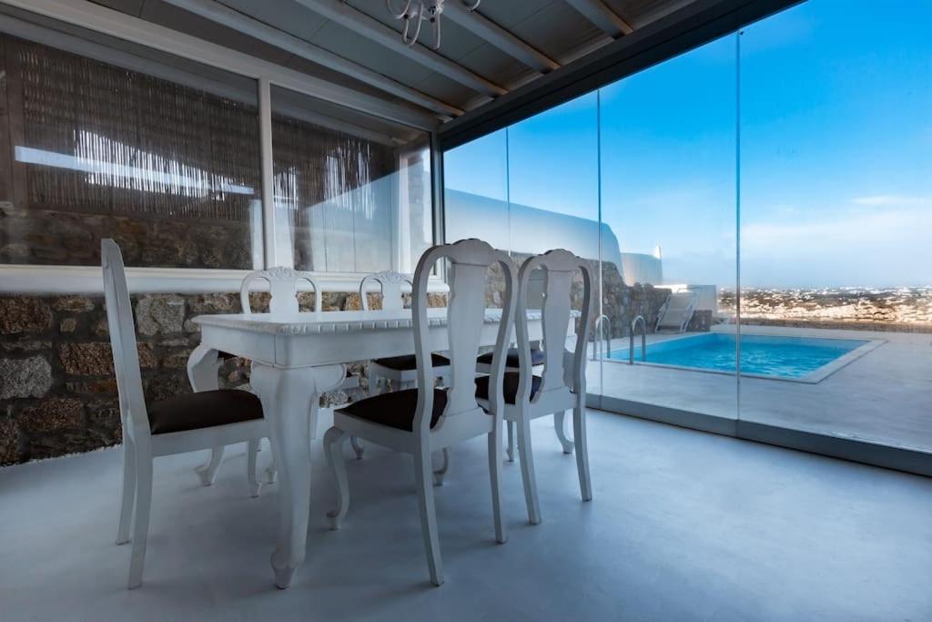 Holiday home Huge Mykonos. Ideal For 8-12 Guests Mykonos Town