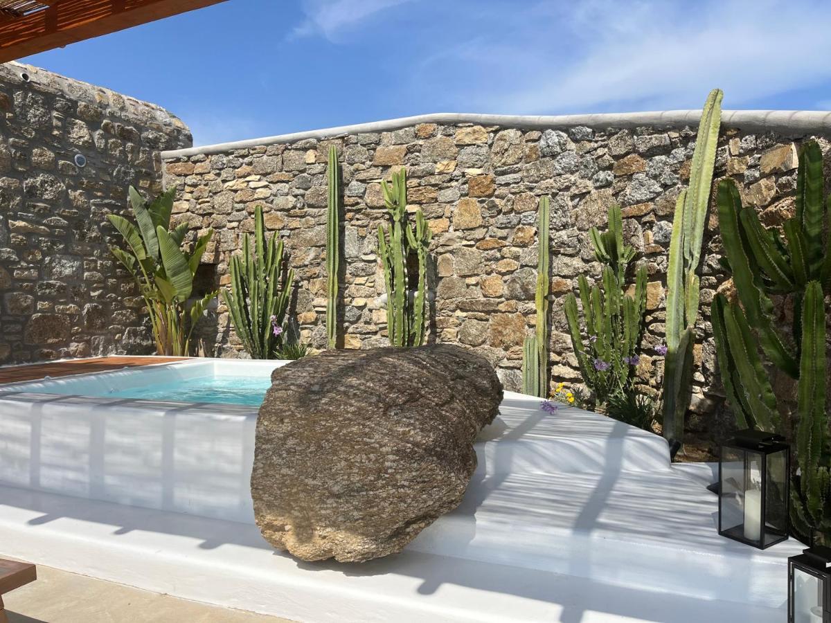 Teal Rock Mykonos *