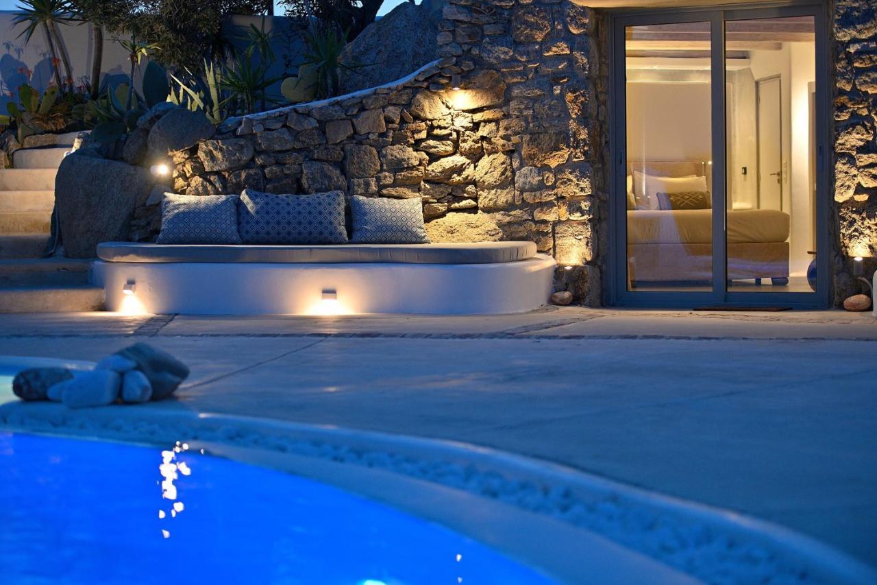 Villa Platis Gialos: Charming Retreat With Private Pool