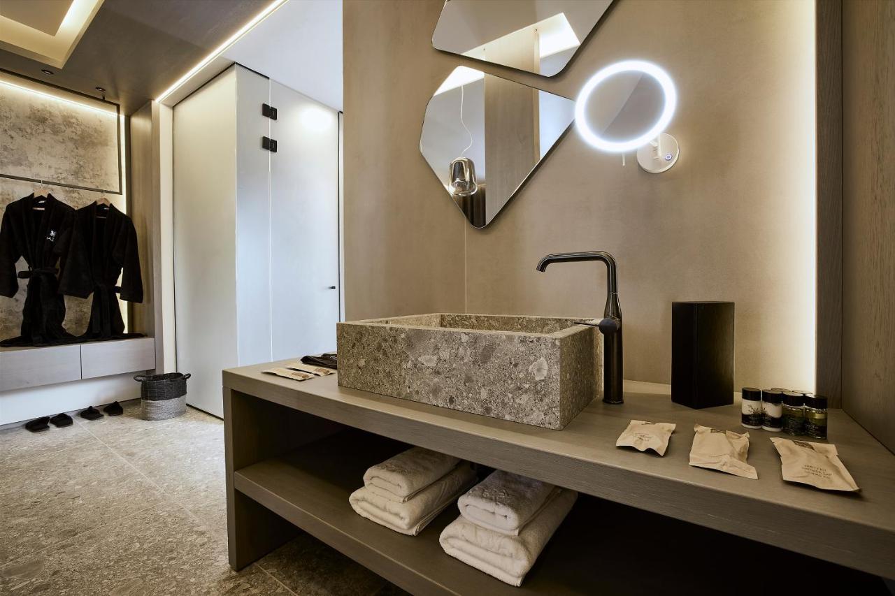 Amazon Mykonos & 5* Agios Ioannis Diakoftis