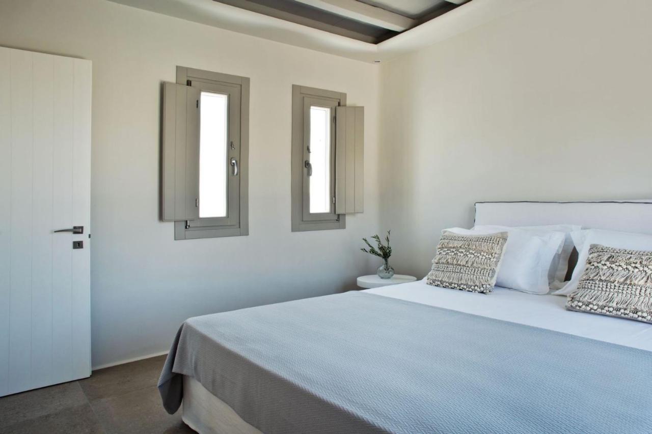 Villa La Isla Bonita: Luxury Mykonos Retreat With Sea Views