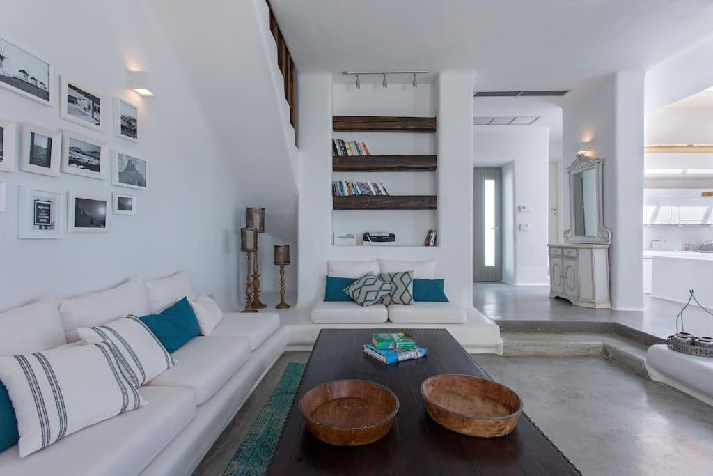 Casa Di Luna House Main
