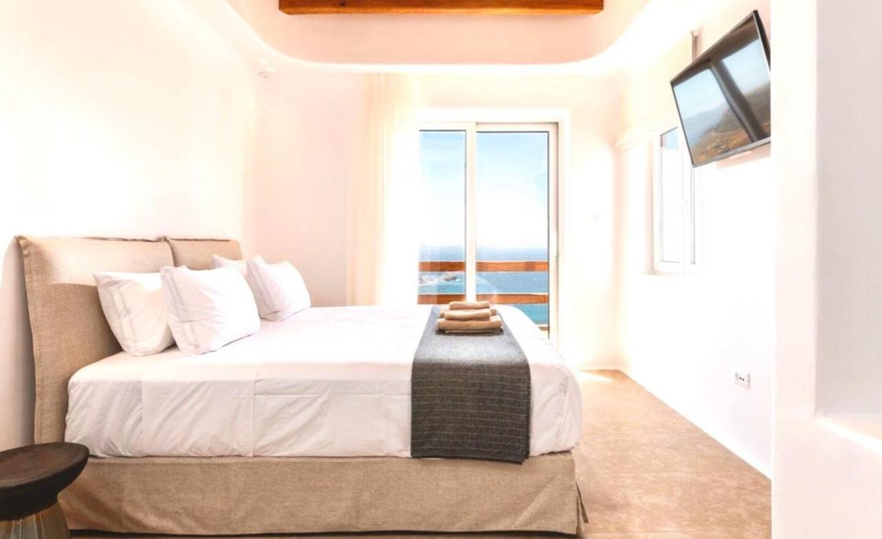 Lion Fanari (Mykonos)