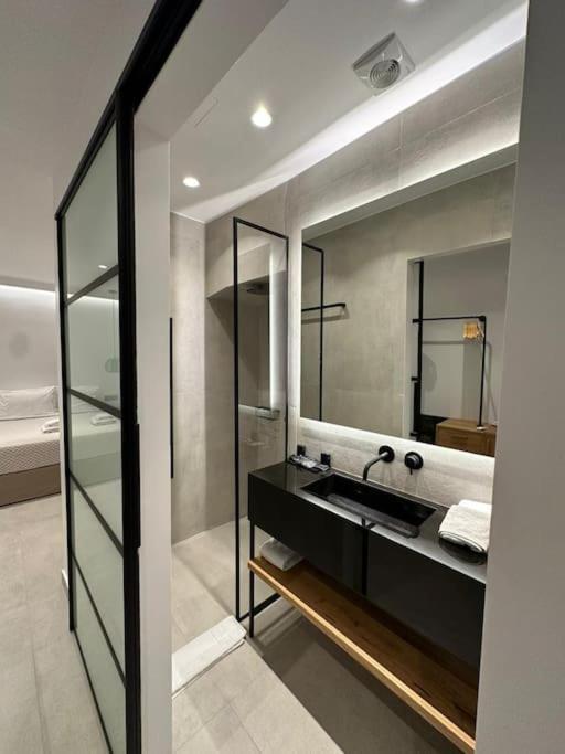 Bonita Luxury With Window *