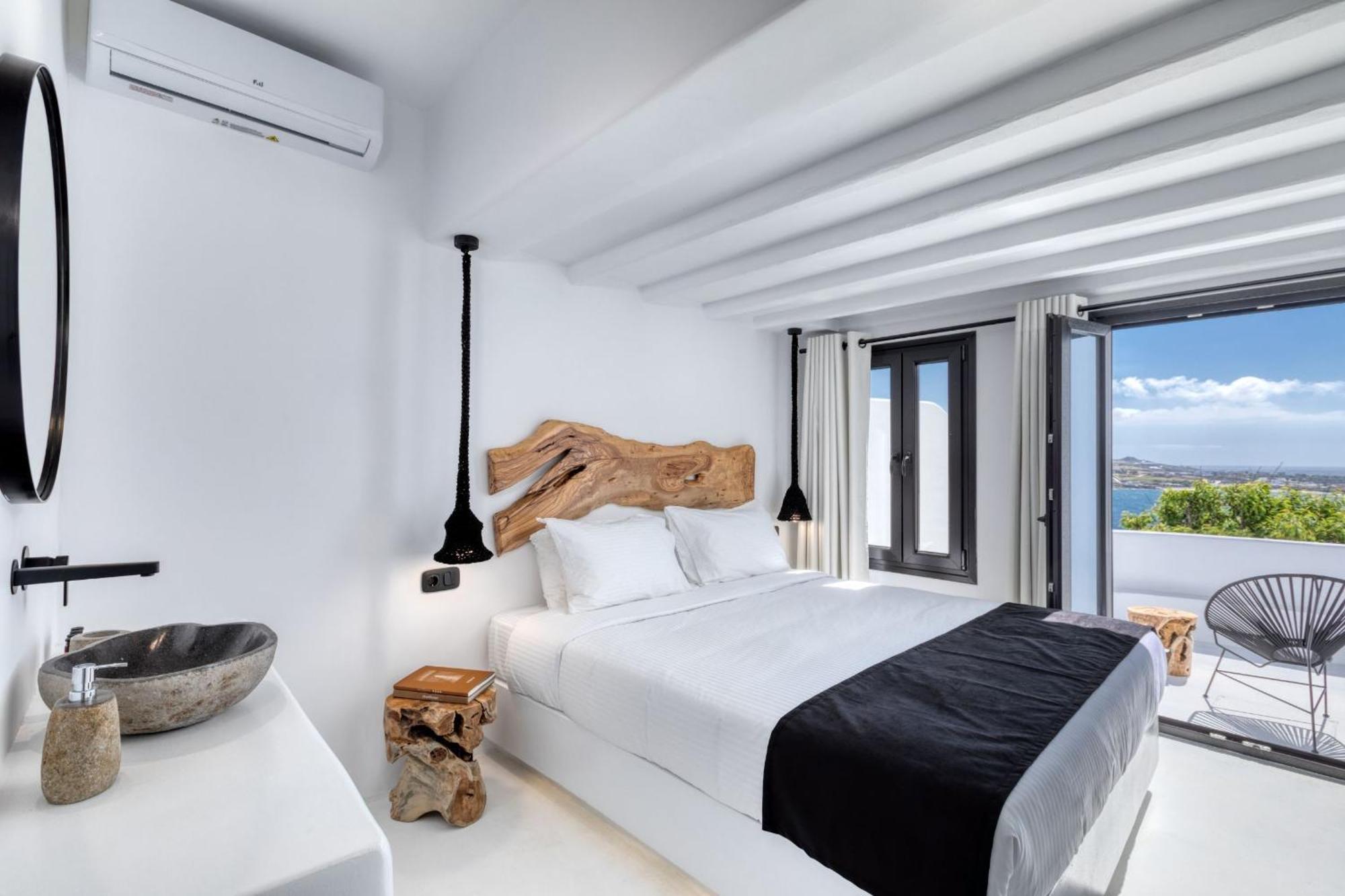 Exquisite Mykonos Hephaestus I 5 Bedroom Infinity Pool Outdoor Jacuzzi Psarou *