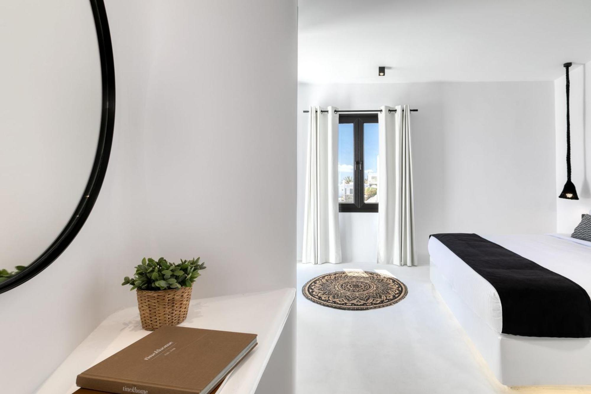 Exquisite Mykonos Hephaestus I 5 Bedroom Infinity Pool Outdoor Jacuzzi Psarou Psarrou