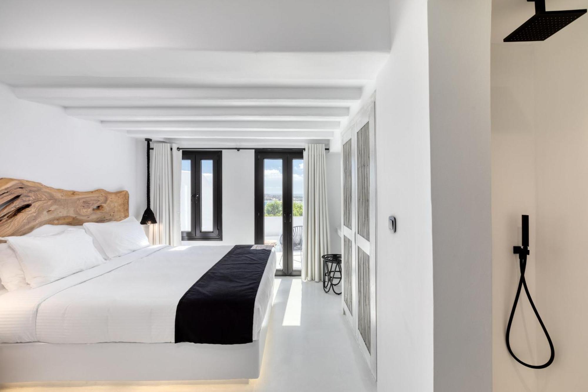 Villa Exquisite Mykonos Hephaestus I 5 Bedroom Infinity Pool Outdoor Jacuzzi Psarou Psarrou