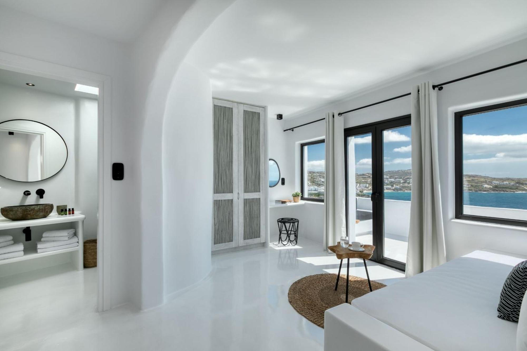 Exquisite Mykonos Hephaestus I 5 Bedroom Infinity Pool Outdoor Jacuzzi Psarou