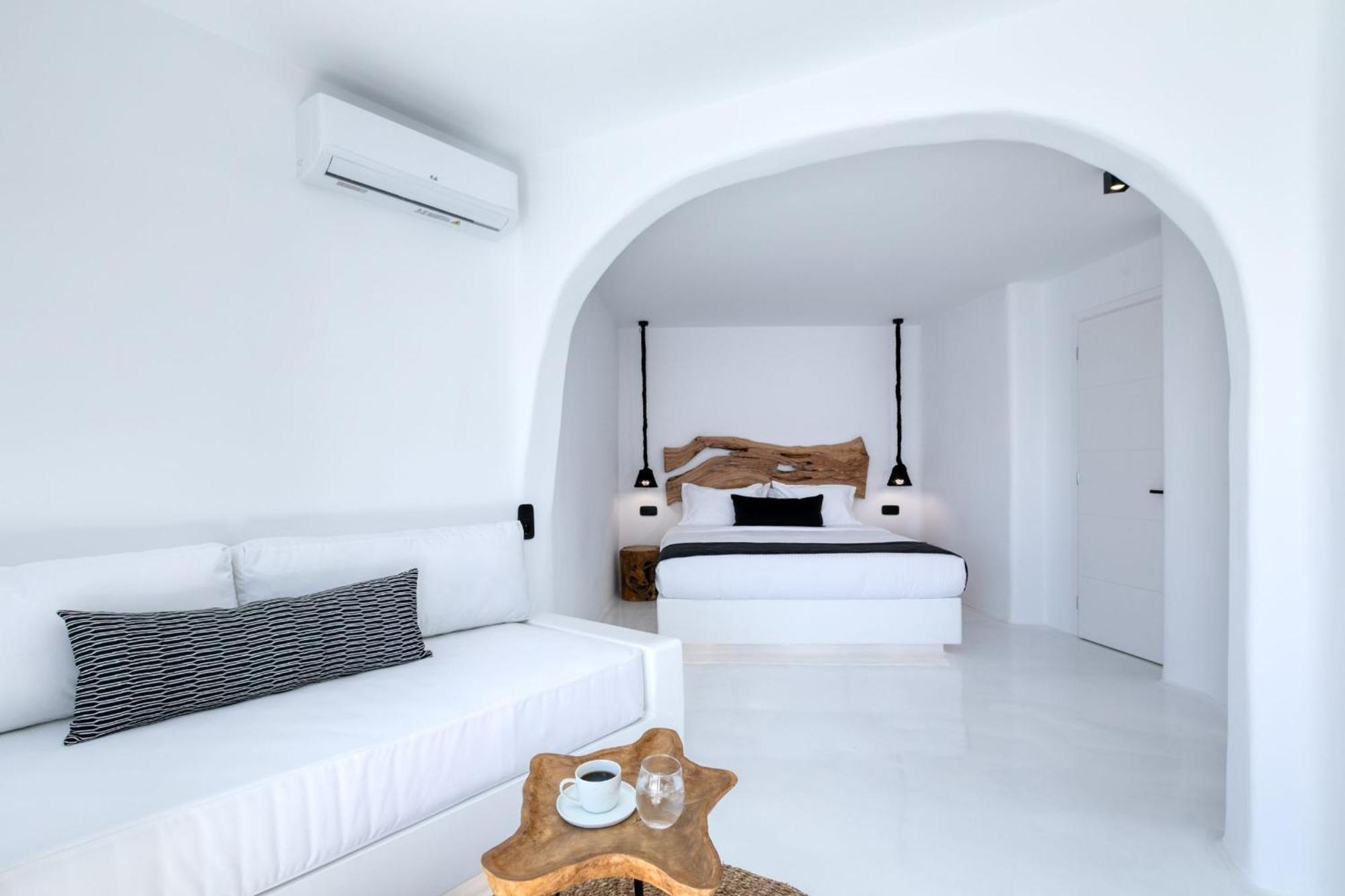 Exquisite Mykonos Hephaestus I 5 Bedroom Infinity Pool Outdoor Jacuzzi Psarou *