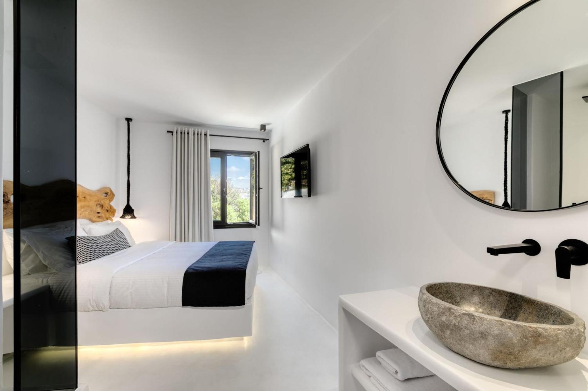 Exquisite Mykonos Hephaestus I 5 Bedroom Infinity Pool Outdoor Jacuzzi Psarou Psarrou