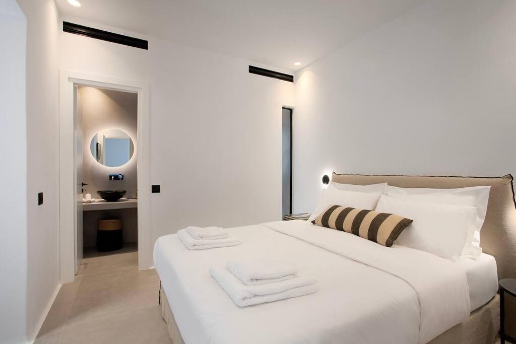 Mirage - Super Paradise * Mykonos Town