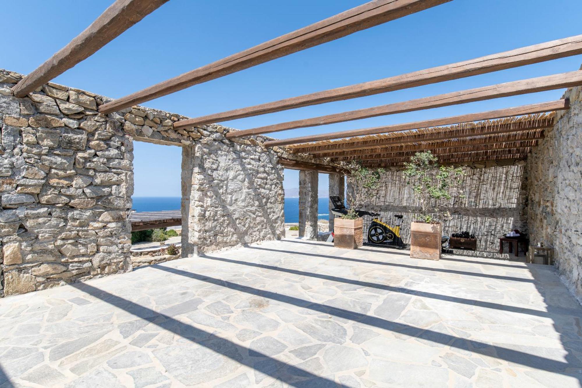 Luxurious Traditional Villa *