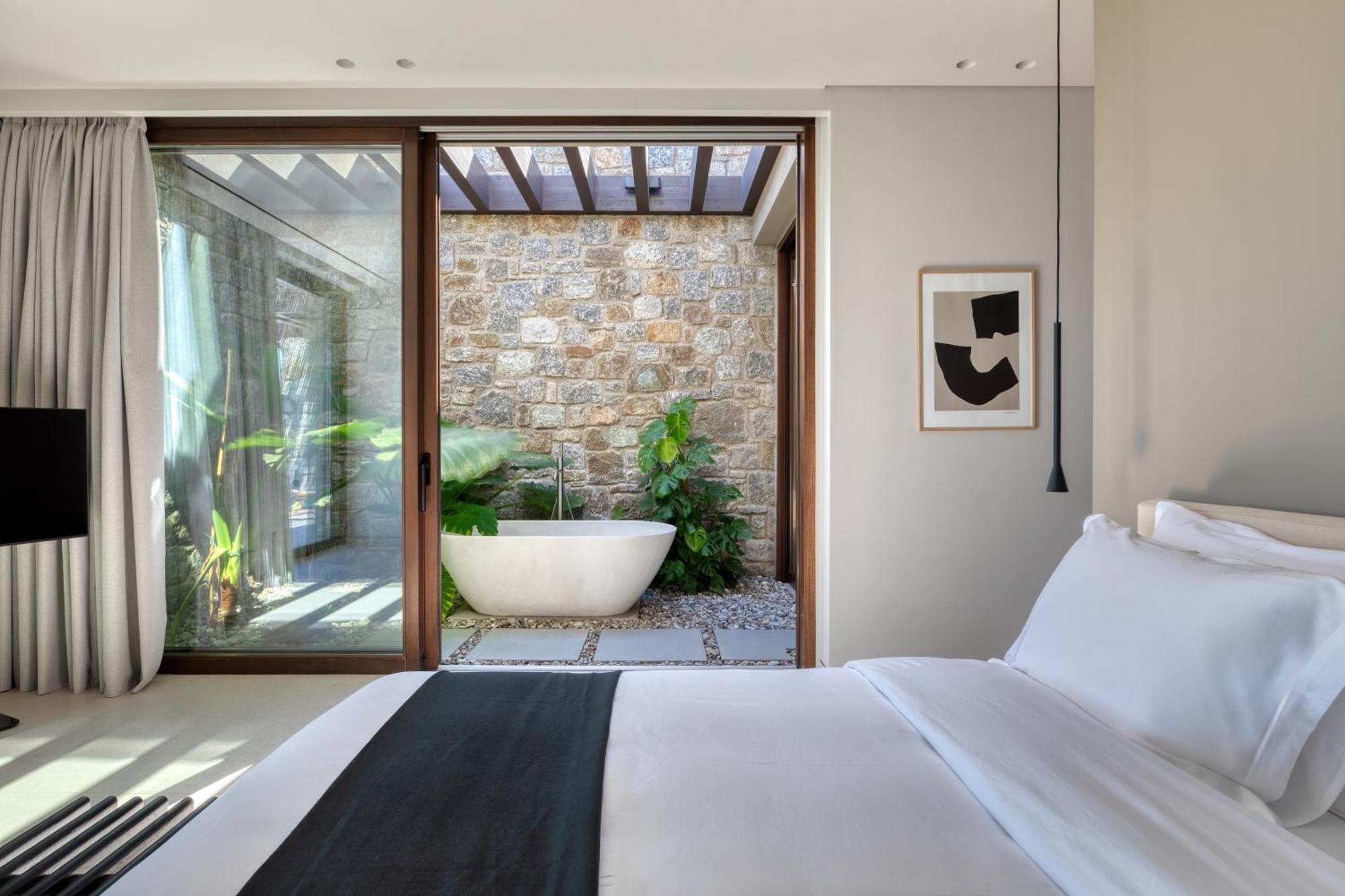 Apollo Yard Villa *