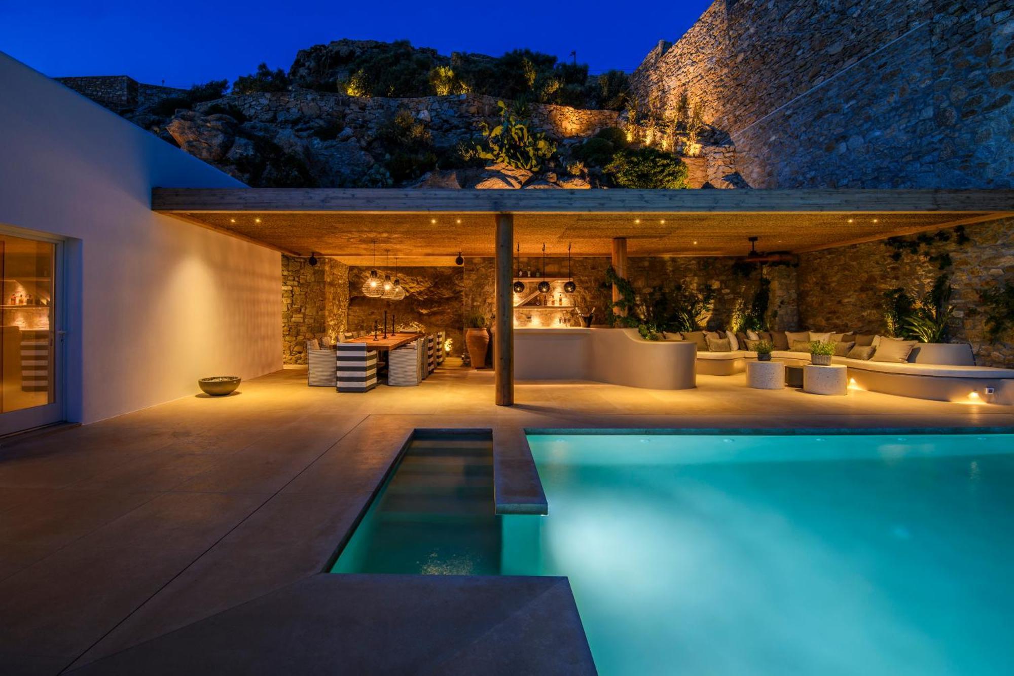 Silver Breeze * Mykonos Town