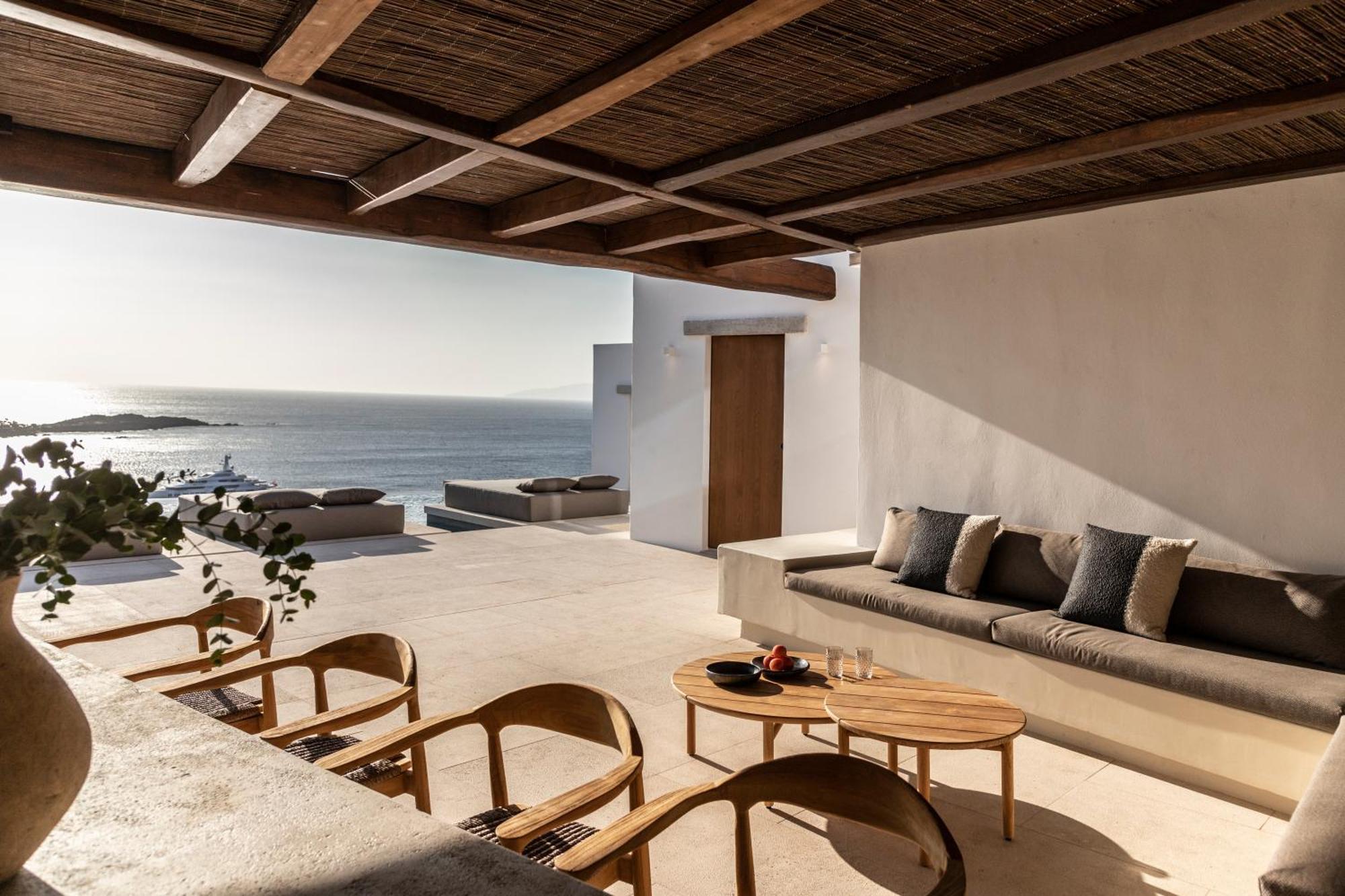 The Skyvilla Mykonos - A Landmark With Breathtaking Views Of The Psarou Bay Villa