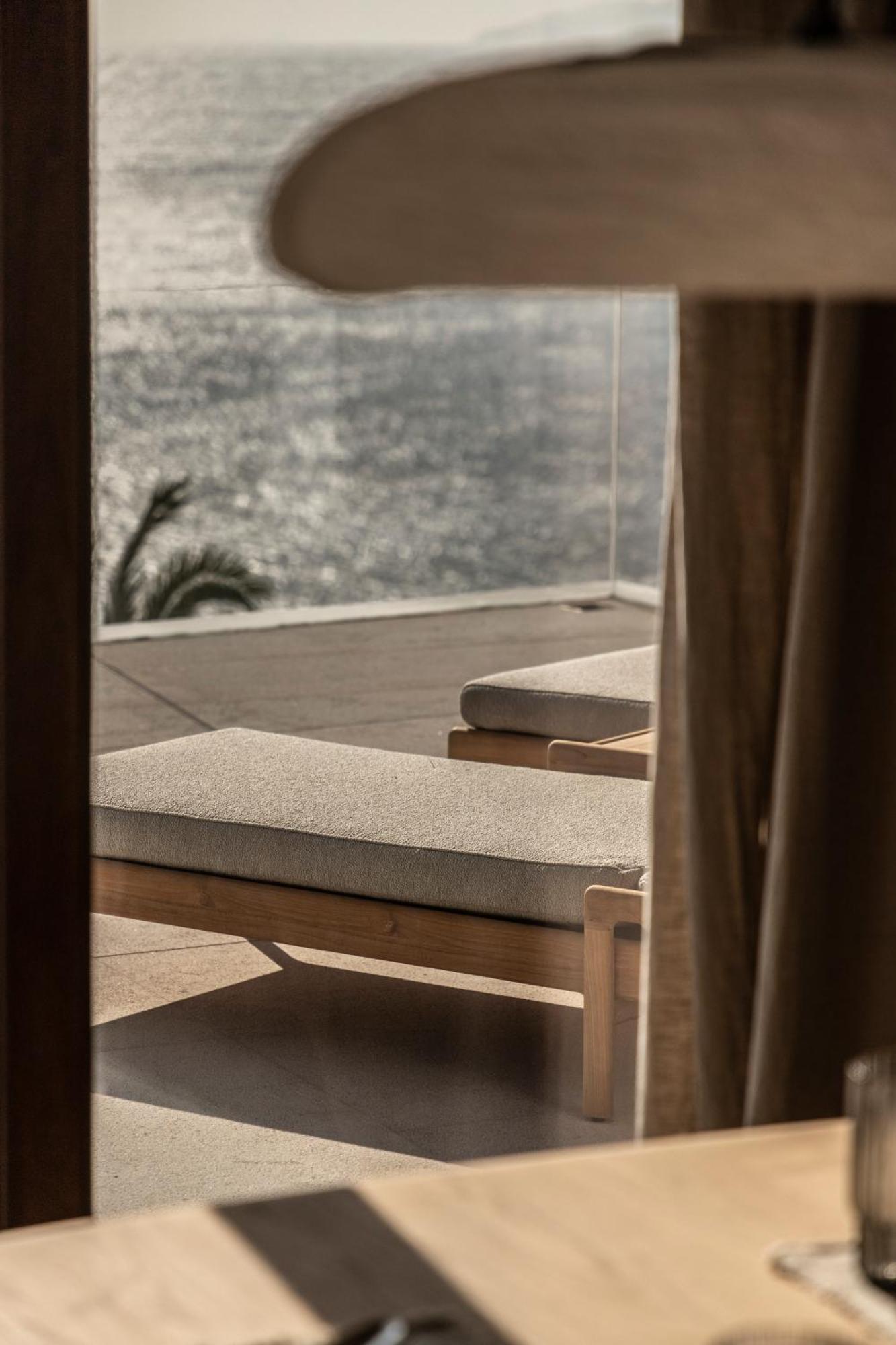 The Skyvilla Mykonos - A Landmark With Breathtaking Views Of The Psarou Bay