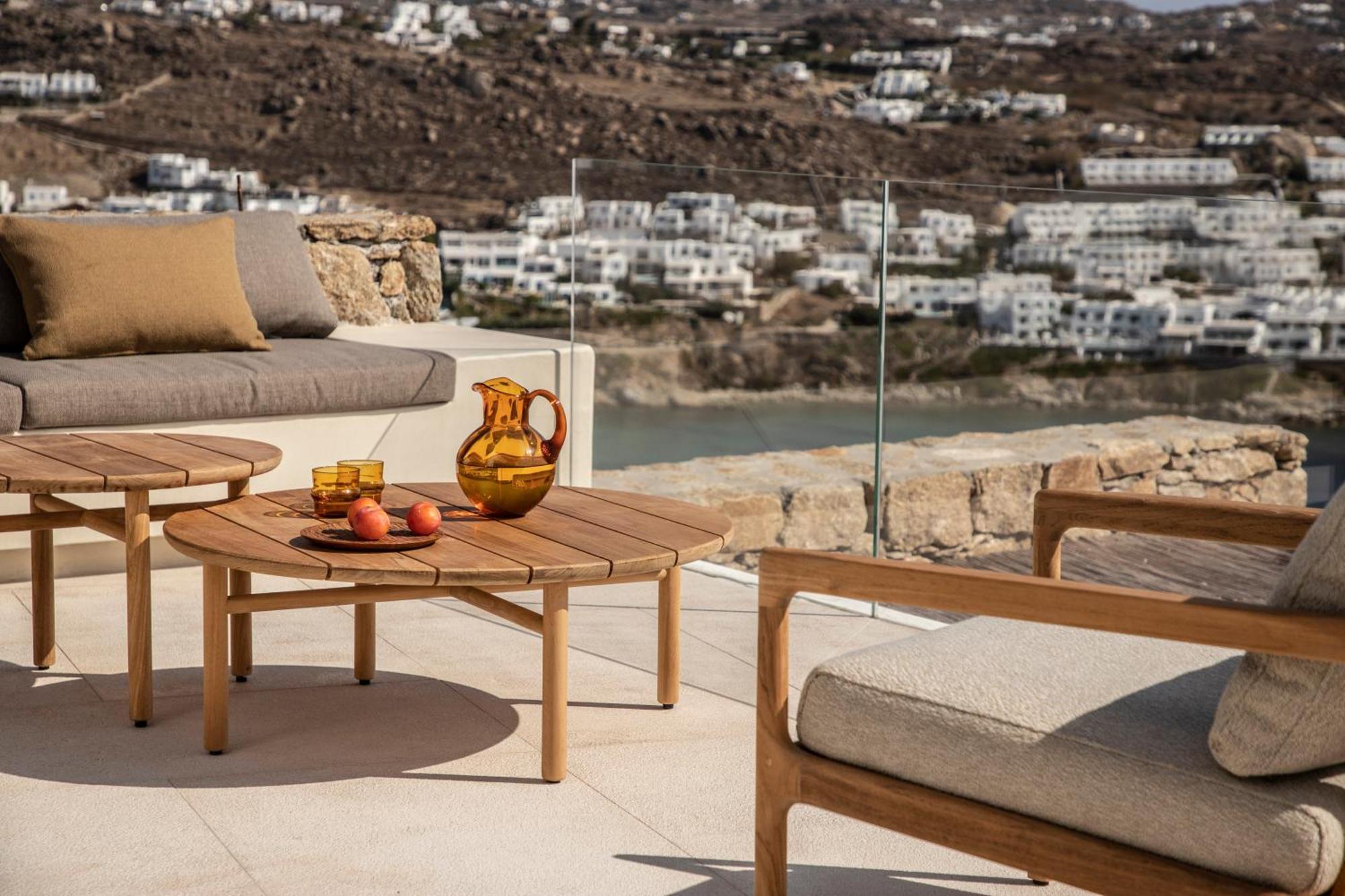 The Skyvilla Mykonos - A Landmark With Breathtaking Views Of The Psarou Bay Villa